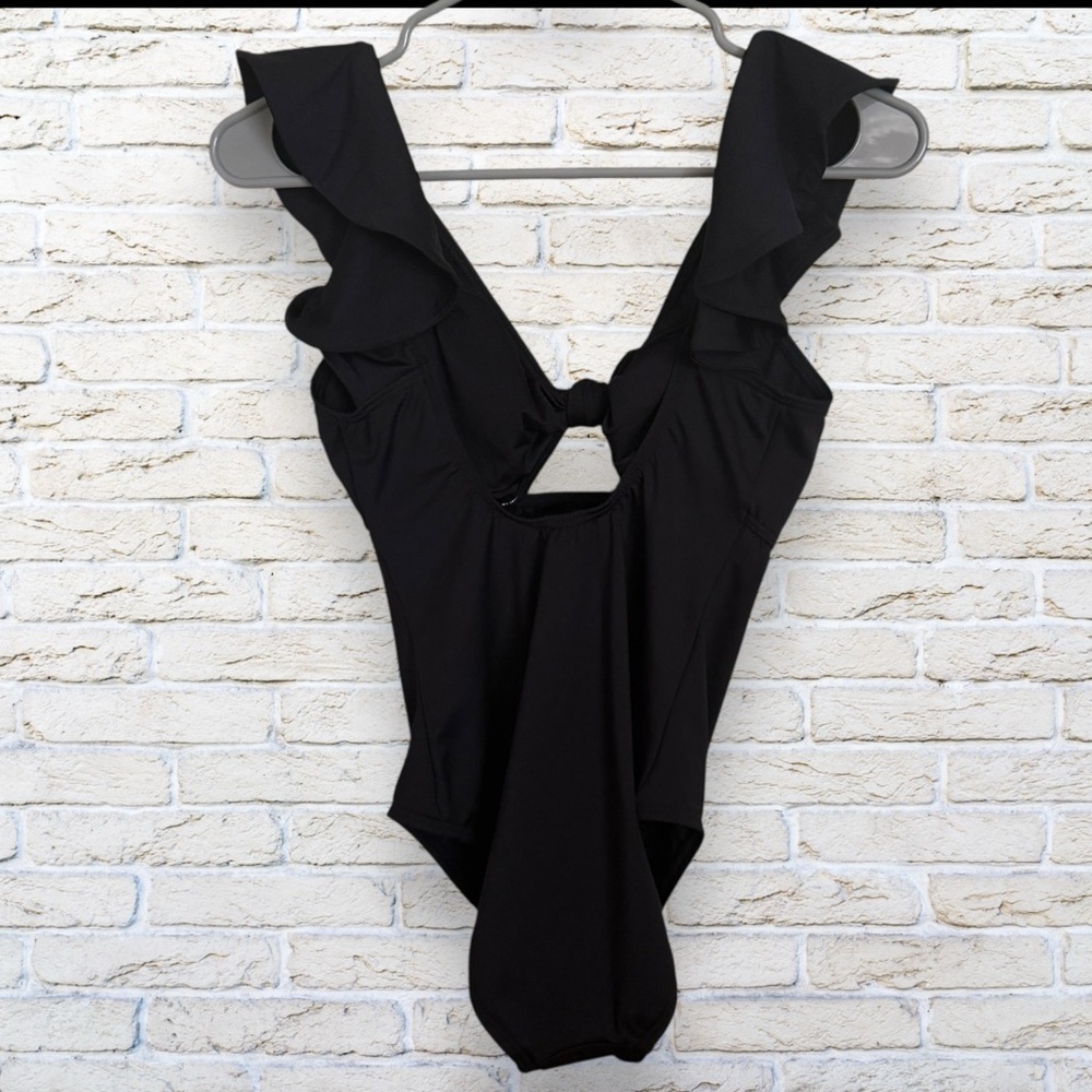 NWOT Loft Beach Keyhole Cutout Black Size X-Small Swimsuit - Picture 3 of 4